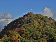 43 ... senza volerlo mi ritrovo  a due passi dal Monte Zucco, qui zoomato